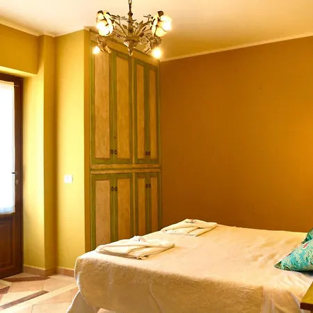 Colle Mura Landhuis Morano Madonnuccia